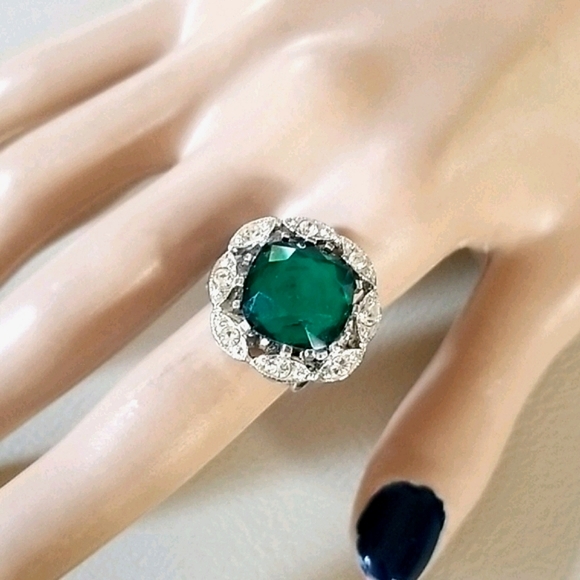 Hand Cradted Repurposed Vintage Rhinestone Adjustable Silver Tone Band Ring - Picture 12 of 16